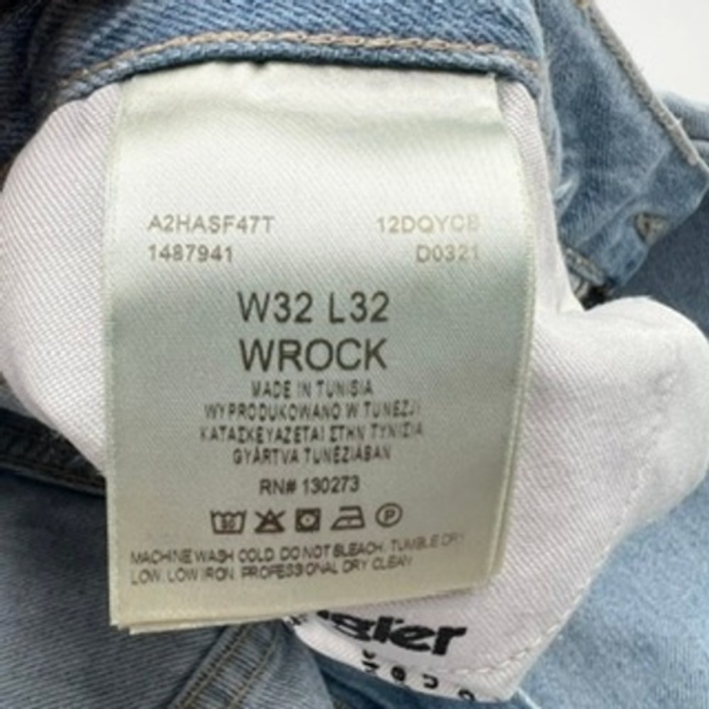 Wrangler Lovestruck High Rise Flare Jeans Light Wash Raw Hem 32/32 WROCK 672 - Picture 11 of 16
